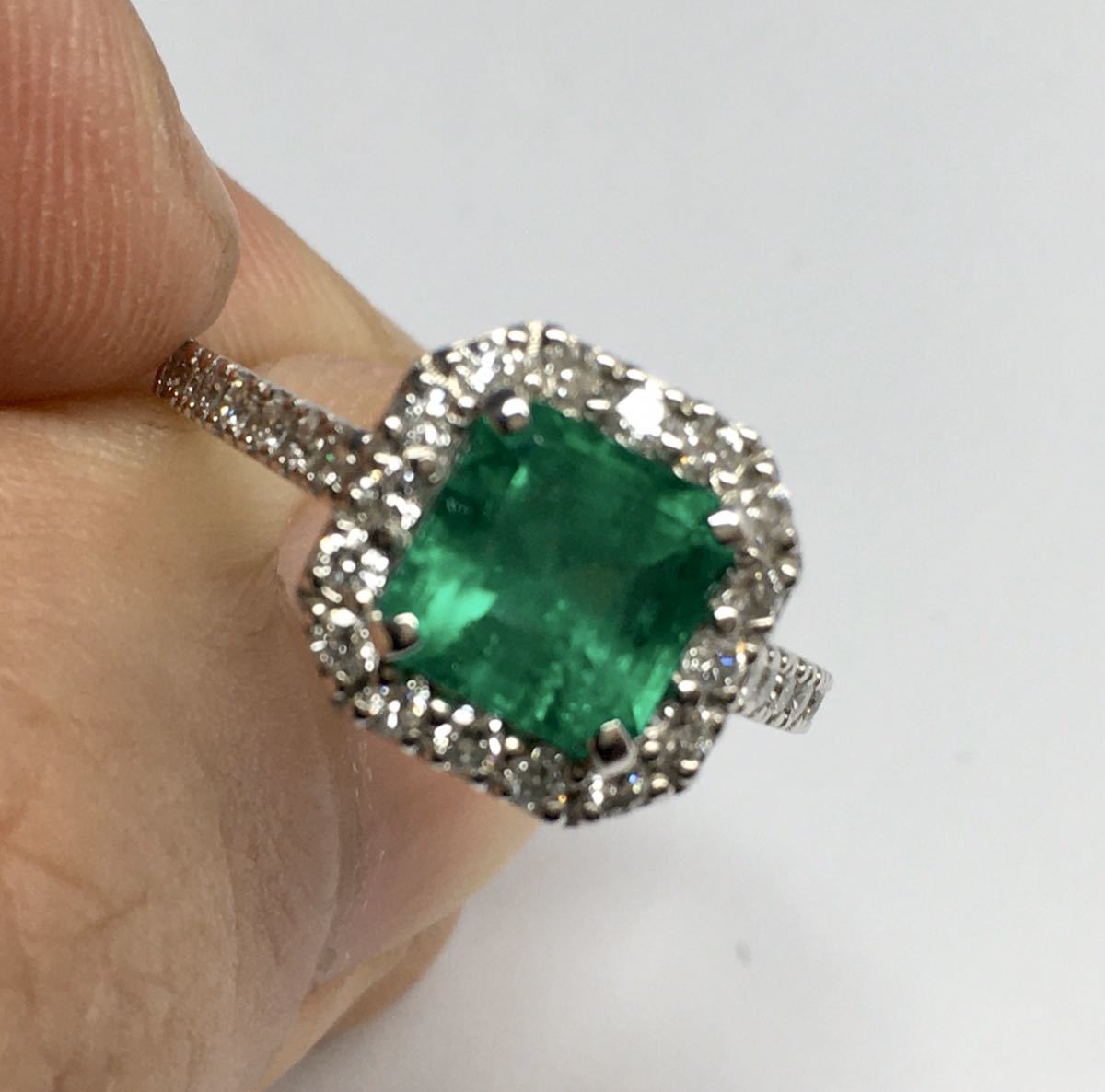 * new goods beautiful * natural emerald 1.55ct diamond high class ring Colombia production D0.66ct/Pt900 centre gem research place judgement document attaching Emerald ring*
