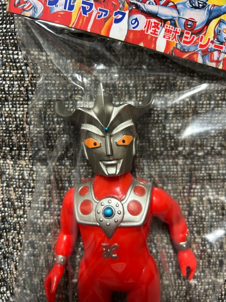 ブルマァクの怪獣シリーズ Sウルトラマンレオ(ガンメタ)ソフビ ブルマァクの怪獣シリーズ Sウルトラマンレオ(ガンメタ)ソフビ