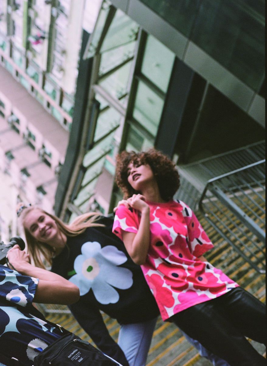 マリメッコキオスキ Marimekko Kioski Tシャツ M レッド 赤 ウニッコ