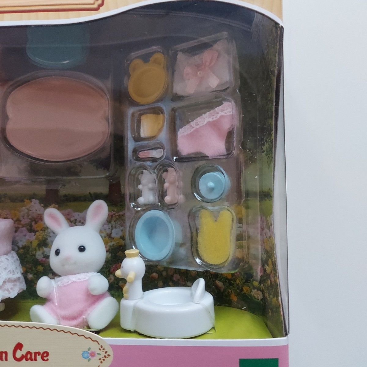 シルバニアファミリー すくすく赤ちゃんセット しろウサギ 海外 シルバニアファミリー すくすく赤ちゃんセット しろウサギ 海外