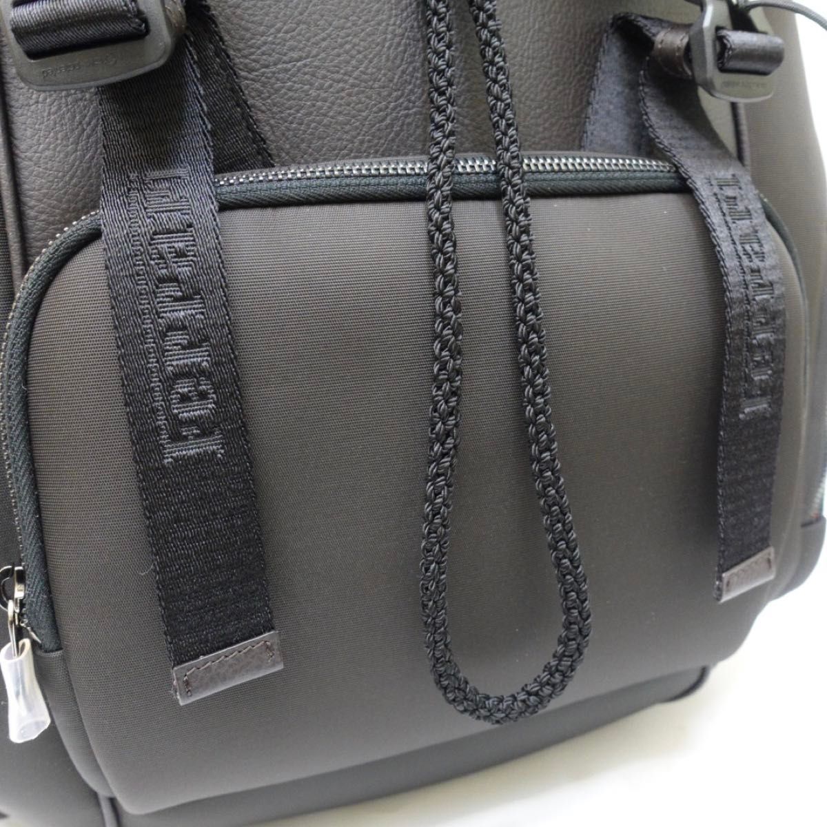 新品未使用品】フェラーリ プロサングエ リュック ポルトローナ 新品未使用品】フェラーリ プロサングエ リュック ポルトローナ