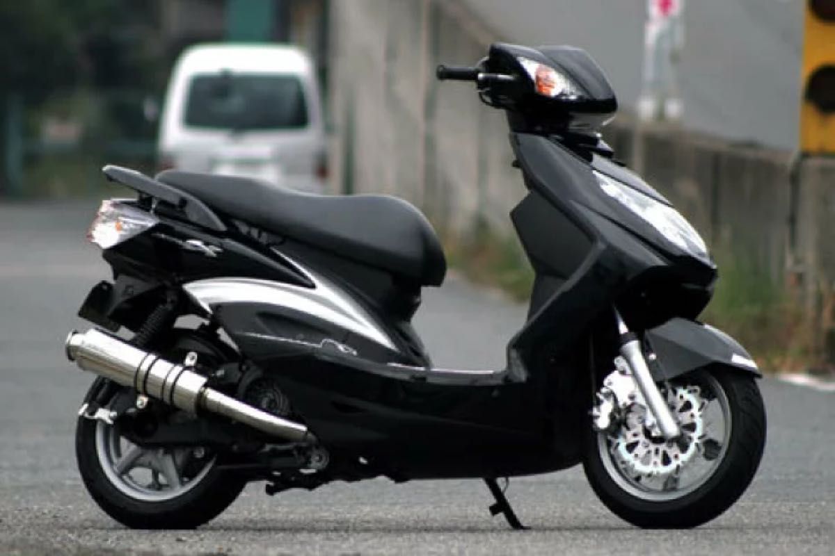新品 未使用 在庫有平日に即日発送Realize ヤマハ シグナスX (台湾 5期~)O2センサー22Racing バイクマフラー