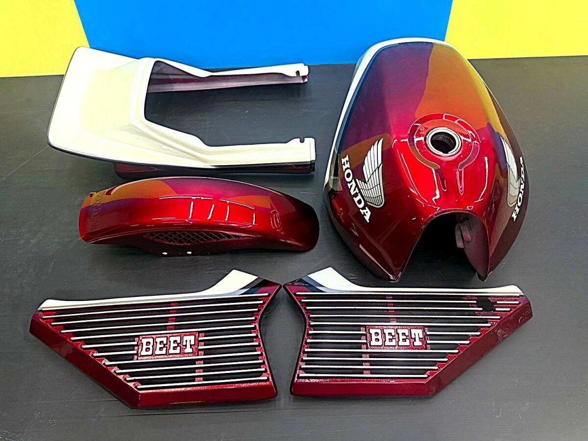 美品 CBX400F 550F ラメ ラップ ウレタン塗装 黒赤 純正 外装 美品 CBX400F 550F ラメ ラップ ウレタン塗装 黒赤 純正 外装