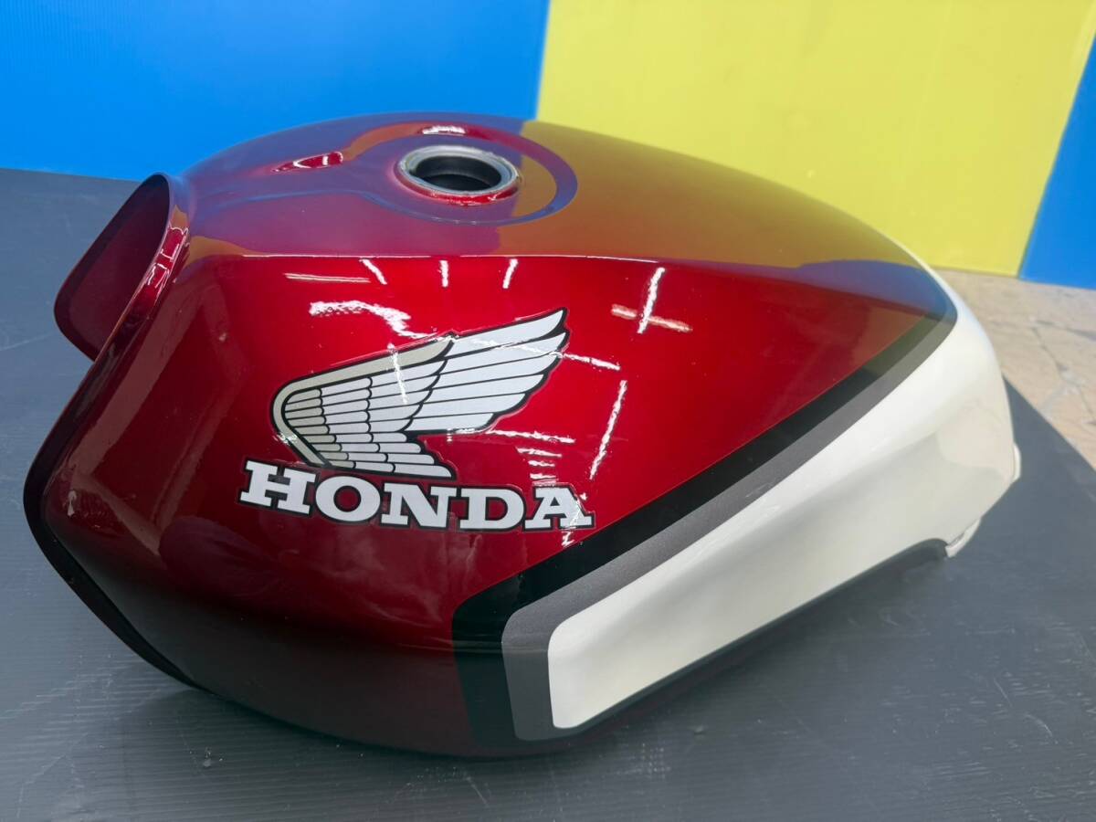 美品 CBX400F 550F ラメ ラップ ウレタン塗装 黒赤 純正 外装 美品 CBX400F 550F ラメ ラップ ウレタン塗装 黒赤 純正 外装