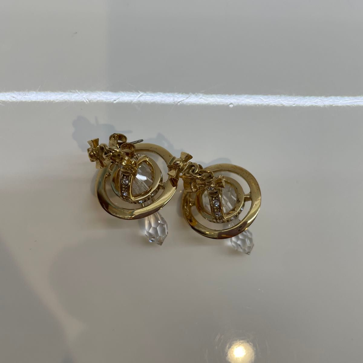 Vivienne Westwood クリスタルドロップピアス ゴールド 超レア Vivienne Westwood クリスタルドロップピアス ゴールド 超レア