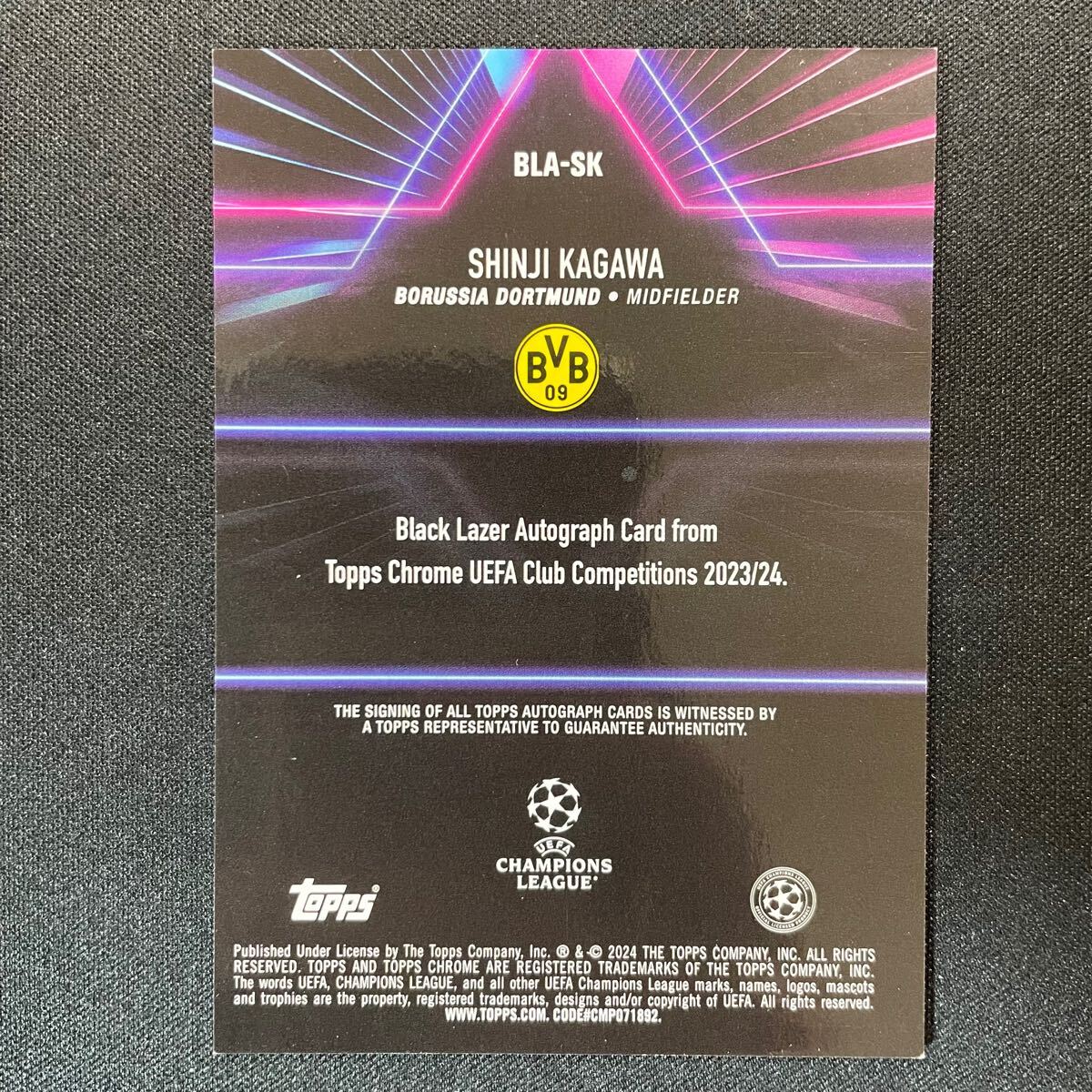 2023-24 Topps Chrome UEFA Black Lazer Shinji Kagawa Auto 2023-24 Topps Chrome UEFA Black Lazer Shinji Kagawa Auto
