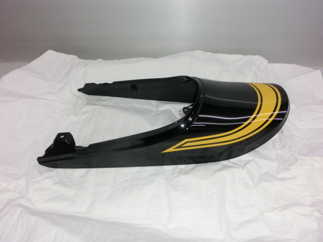Yahoo!オークション - 新品 Z900RS SE ドレミロングテールカウル Yahoo!オークション - 新品 Z900RS SE ドレミロングテールカウル