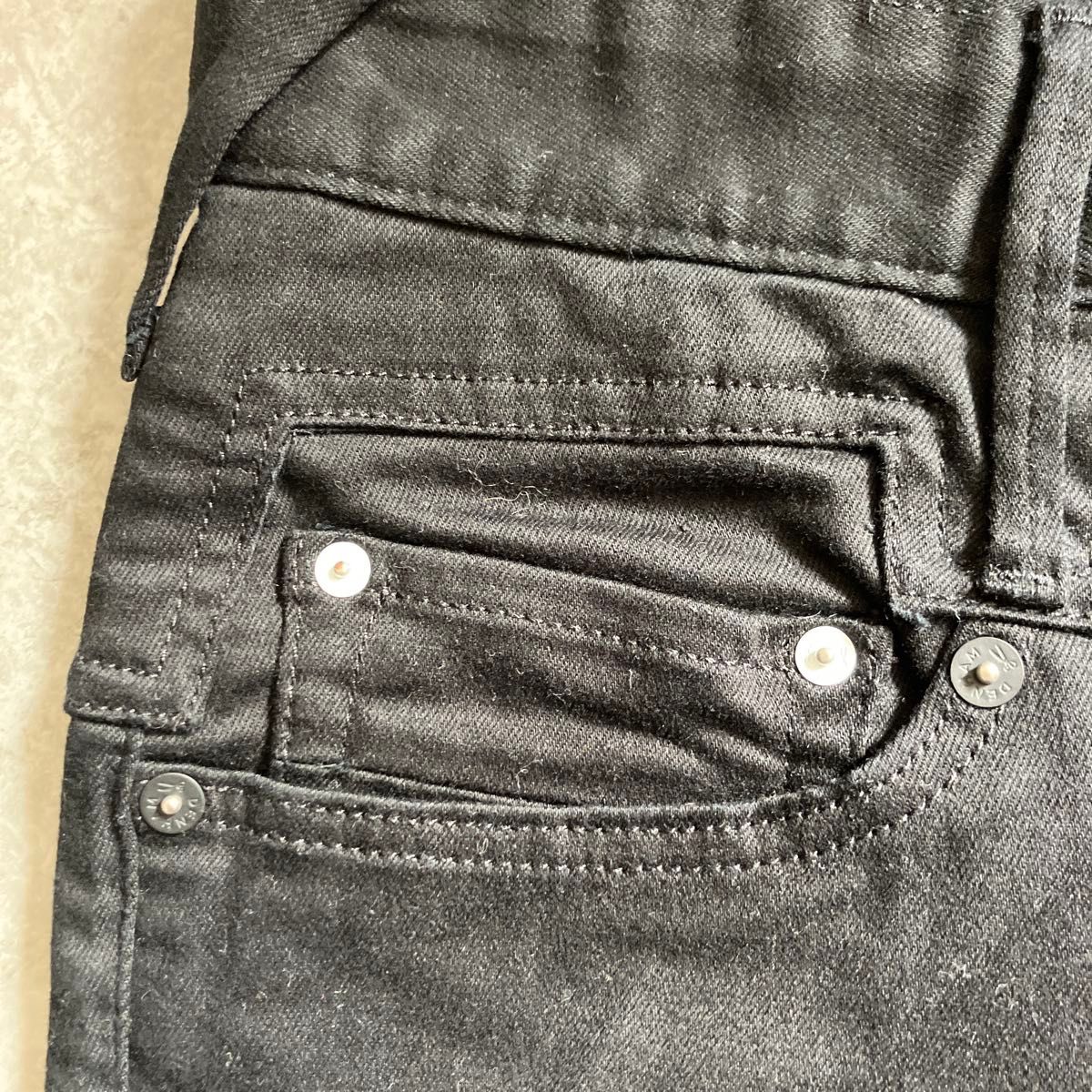 美品 DENHAM SKIN W30 WLSB WHITE デンハム スキン ブラック黒 美品 DENHAM SKIN W30 WLSB WHITE デンハム スキン ブラック黒