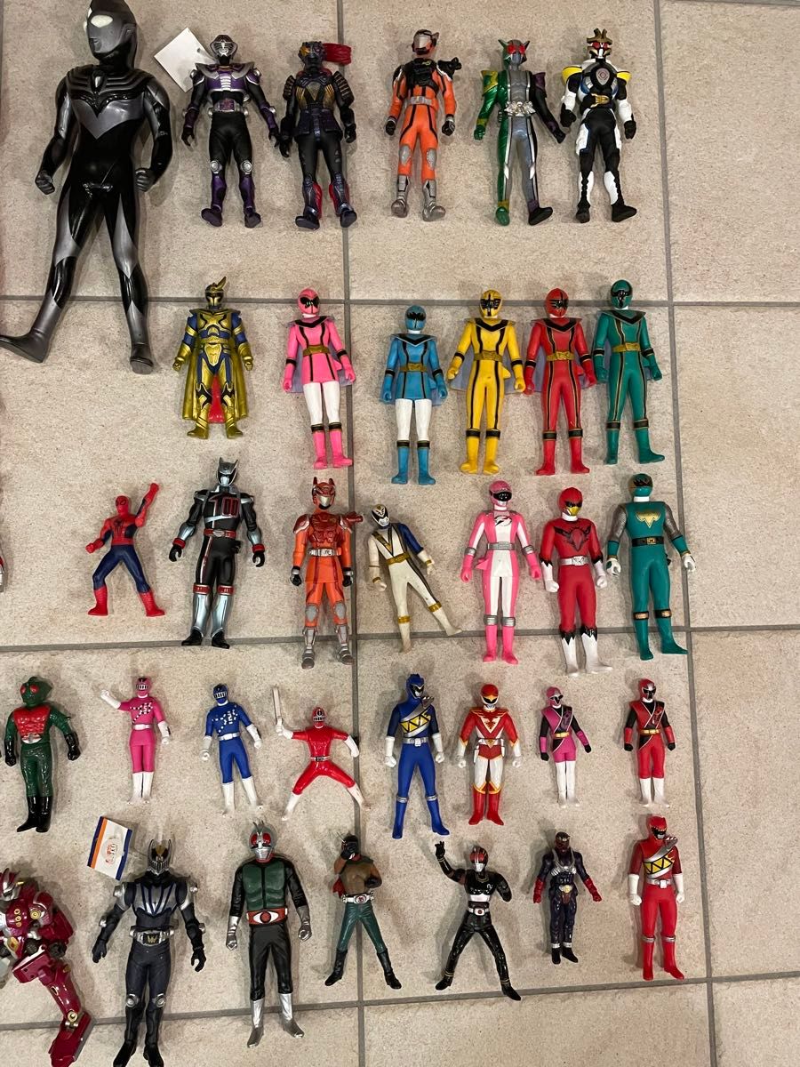 ウルトラマン・仮面ライダー スーパー戦隊 ソフビセット122体 指 ウルトラマン・仮面ライダー スーパー戦隊 ソフビセット122体 指