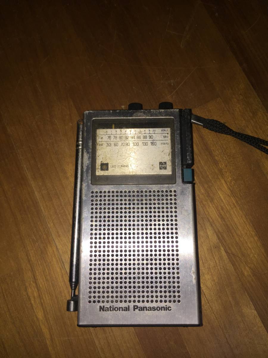 【昭和レトロ】古い携帯ラジオ NATIONAL PANASONIC RF-517 AM⇔FM_画像2