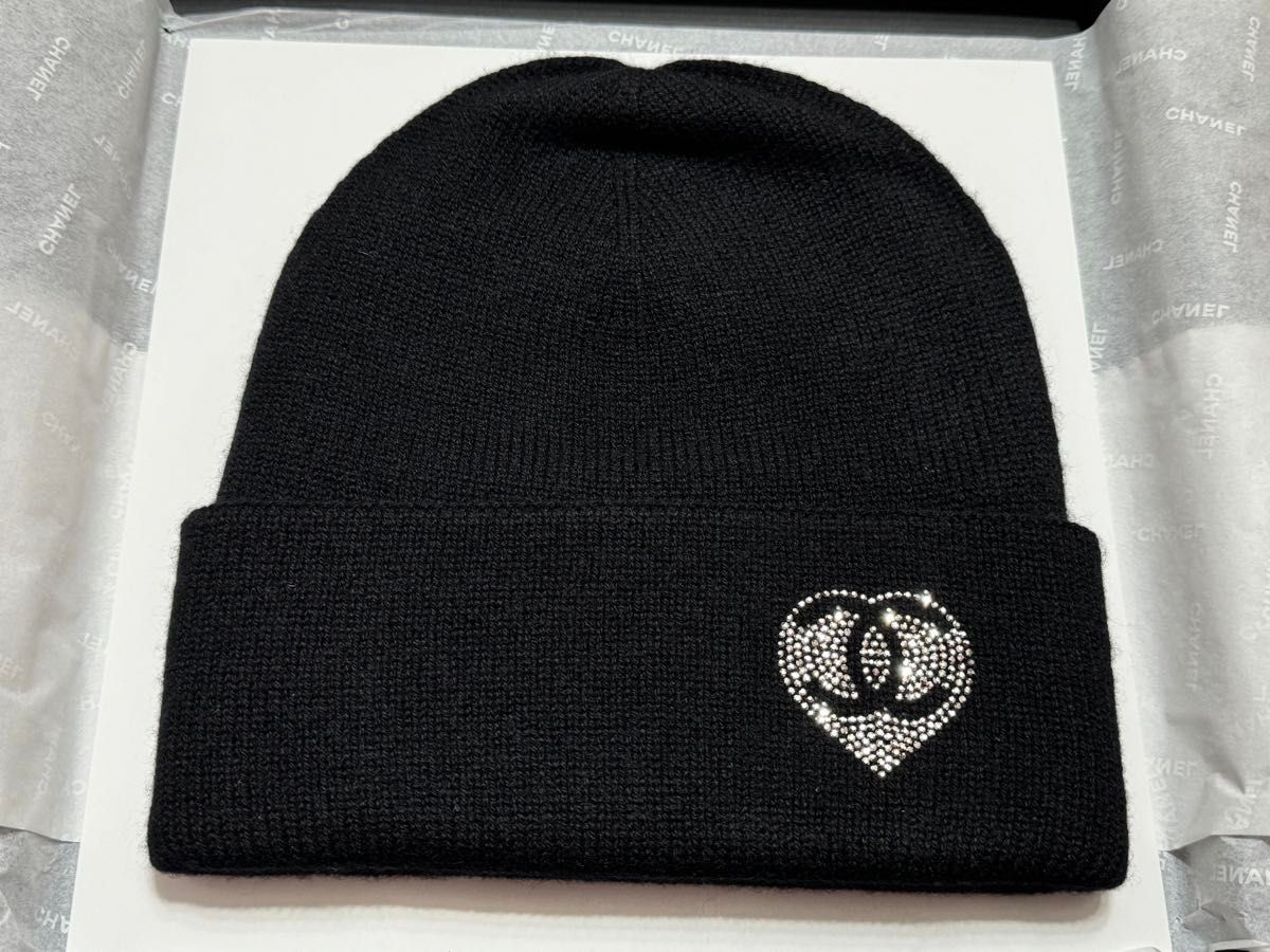 CHANEL シャネル ニット帽 ビーニー 帽子 ハート ココマーク CHANEL シャネル ニット帽 ビーニー 帽子 ハート ココマーク