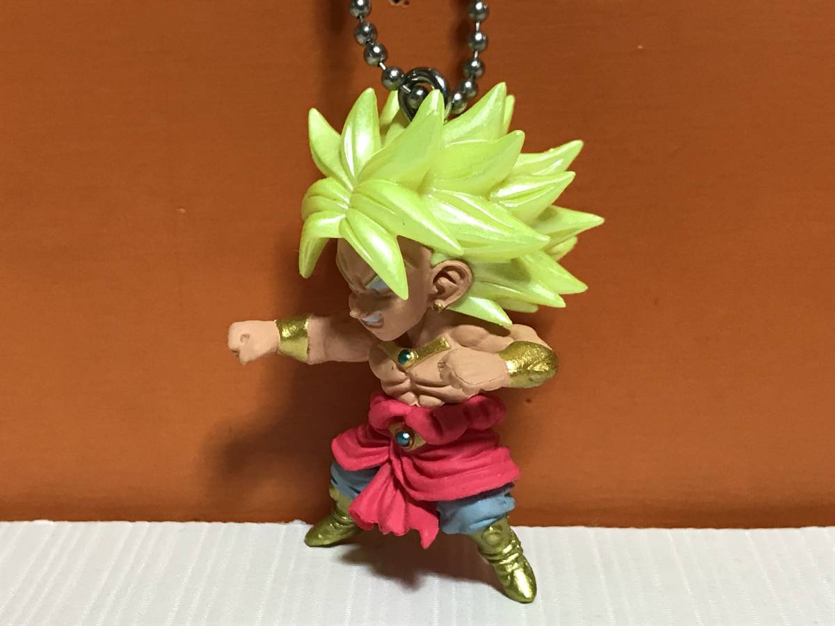 初版 ドラゴンボール バンダイ UDM 超サイヤ人 ブロリー フィギュア キーホルダー カラー違い ガシャポン グッズ BANDAI DB 384_画像3