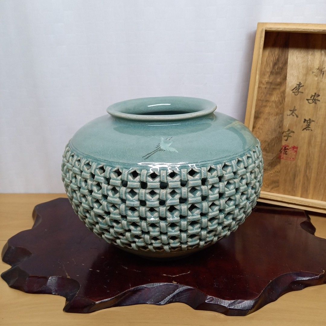 新安窯 峰鶴 李太宇作 高麗青磁 透かし網目 花瓶 花器 小|Yahoo 新安窯 峰鶴 李太宇作 高麗青磁 透かし網目 花瓶 花器 小|Yahoo
