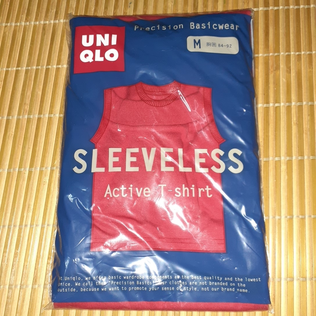 未使用!UNIQLO/ユニクロ☆スリーブレスアクティブTシャツ♪ノースリーブTシャツ♪M☆赤☆_画像1