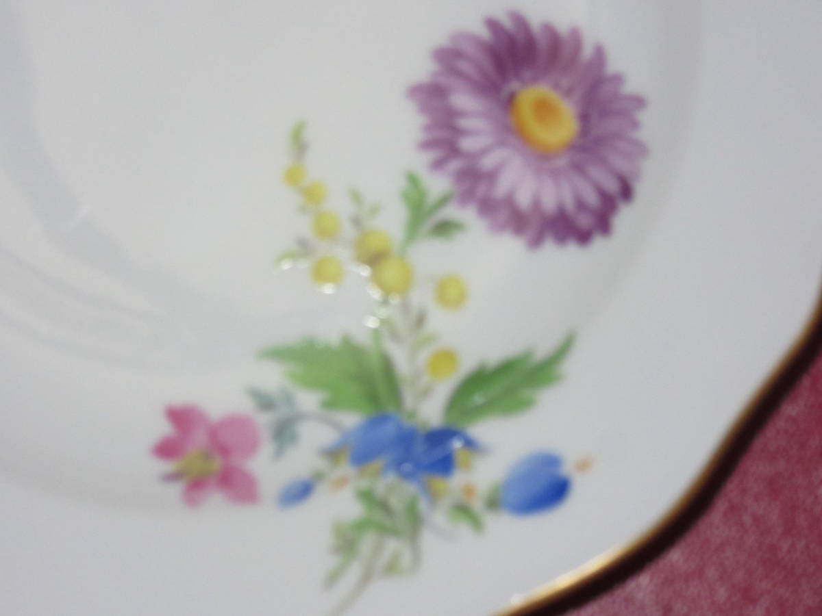 高品質の激安 ○マイセンのケーキ皿○大人気『4つ花』○未使用展示品○ マイセン