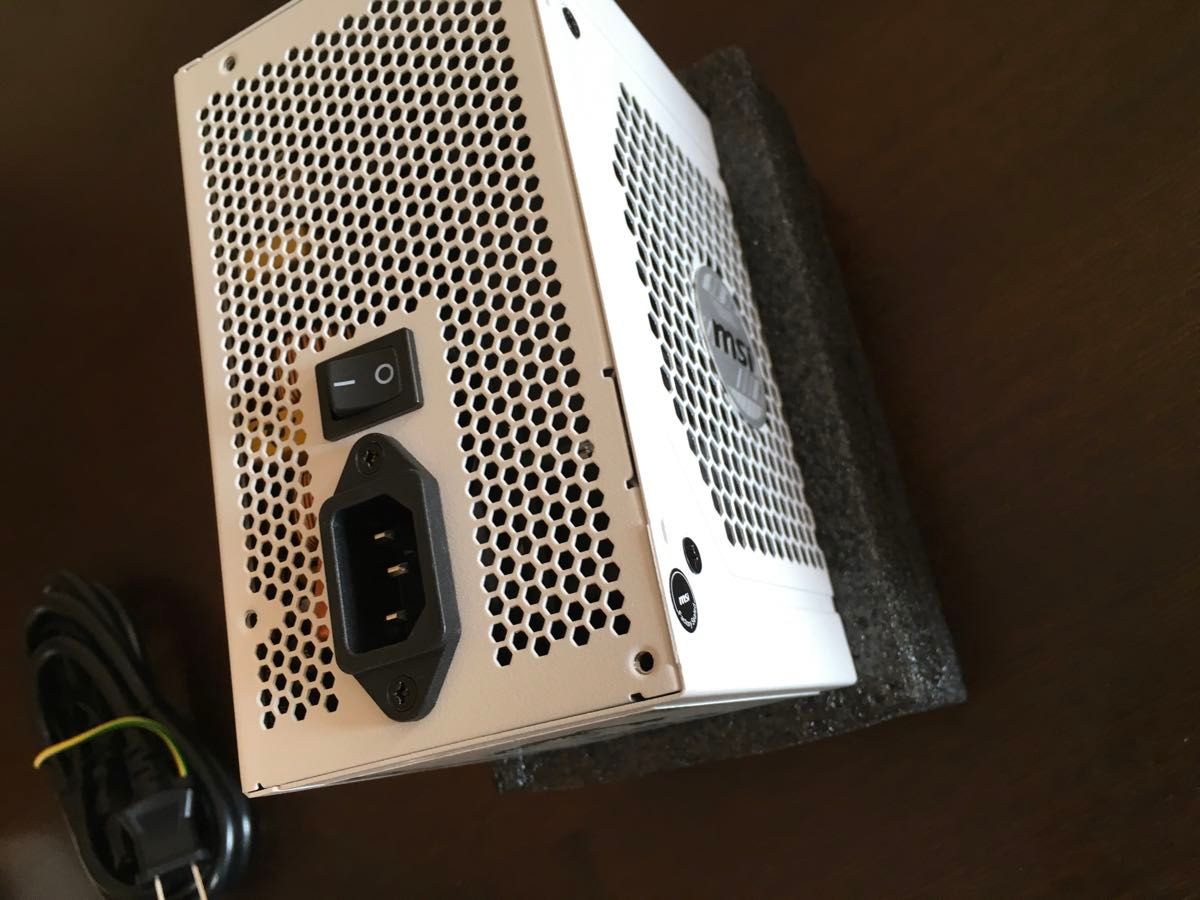 MSI MAG A850GL PCIE5 WHITE 80PLUS GOLD認証 850W 電源ユニット MSI MAG A850GL PCIE5 WHITE 80PLUS GOLD認証 850W 電源ユニット