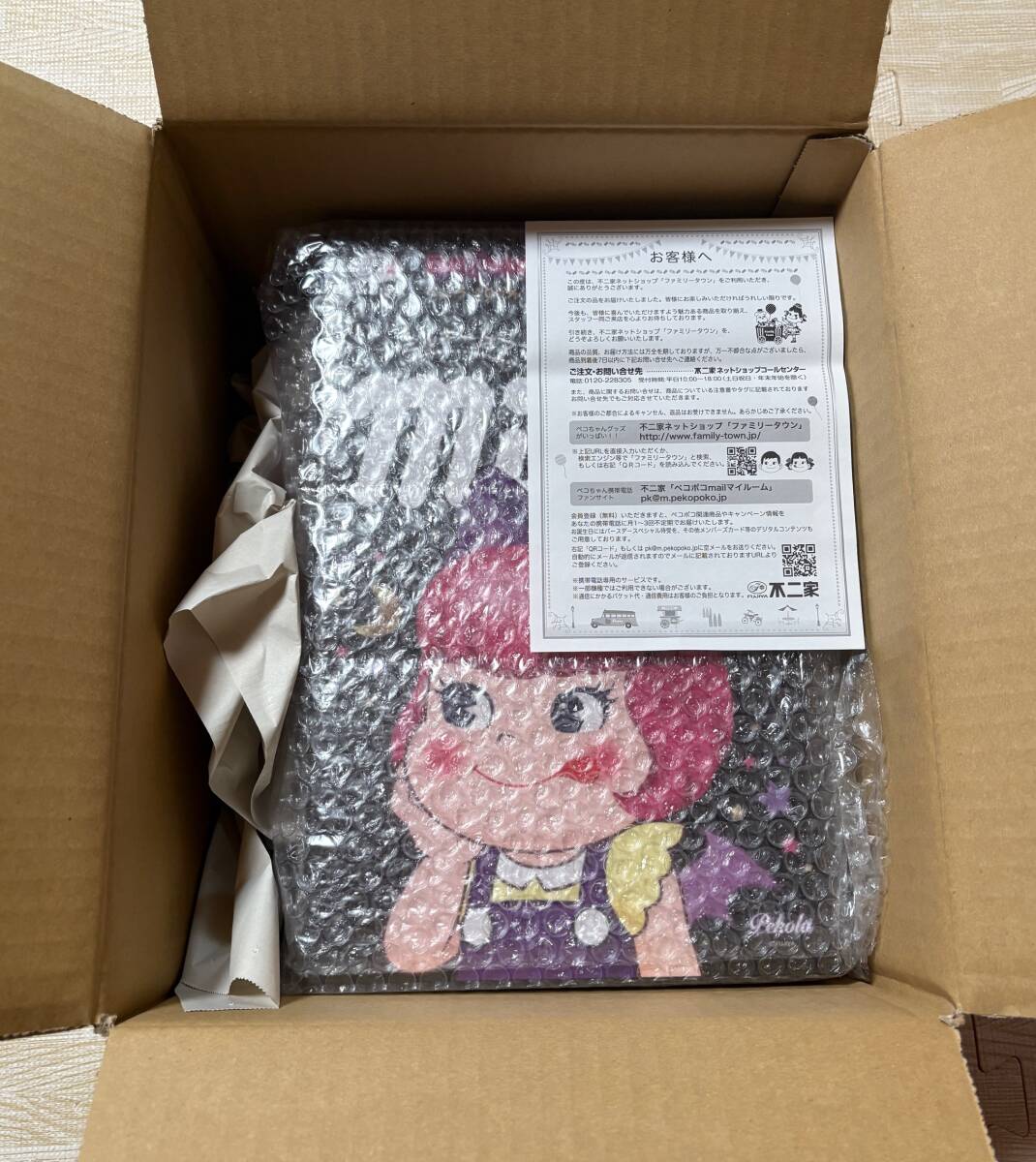 新品・未開封】ぺコラちゃん 100% & 400% ベアブリック 新品・未開封】ぺコラちゃん 100% & 400% ベアブリック