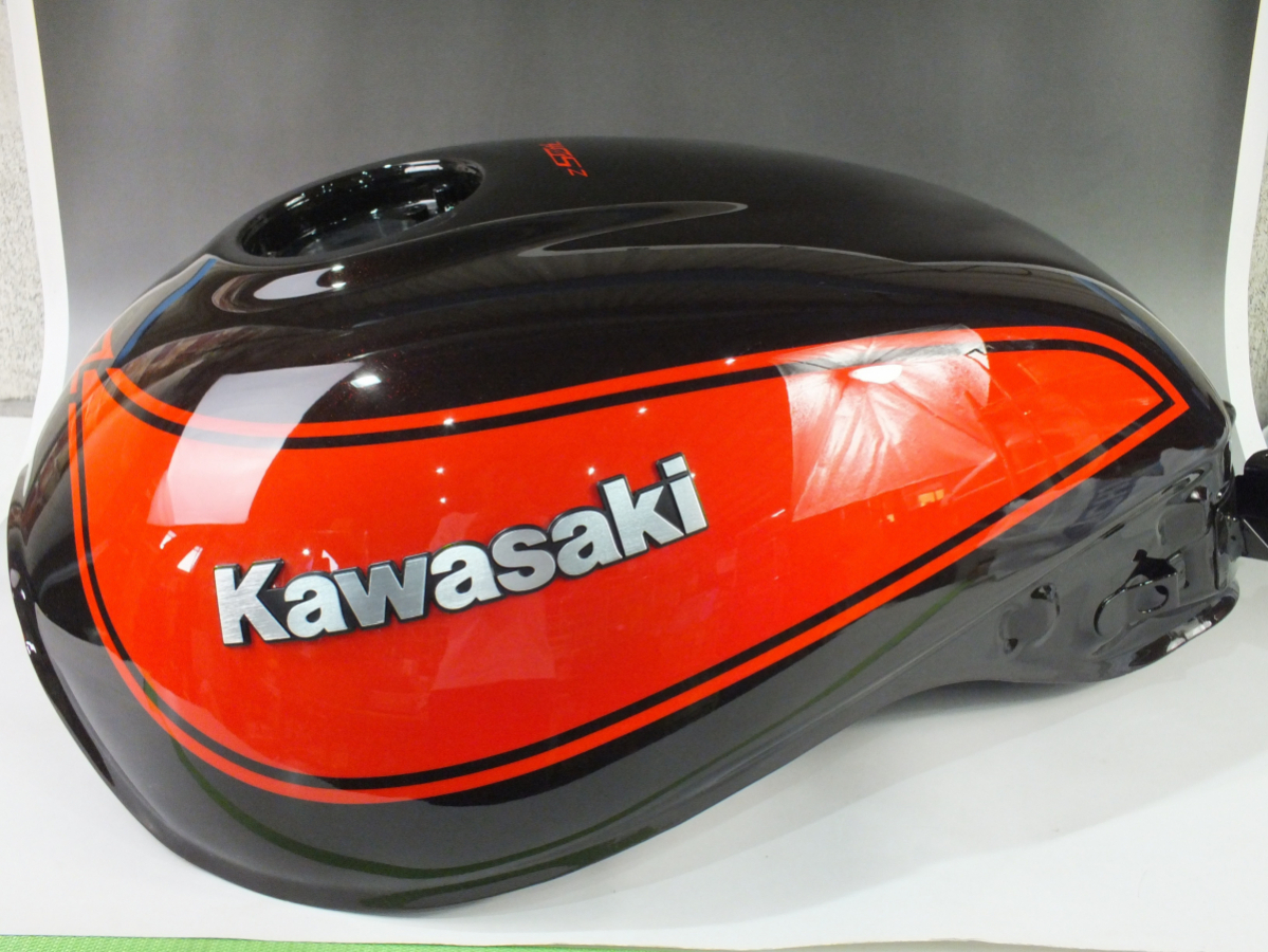 Kawasaki カワサキ Z900RS 50周年 純正タンク 美品 Yahoo!オークション - 希少 KAWASAKI/カワサキ Z900RS 50th
