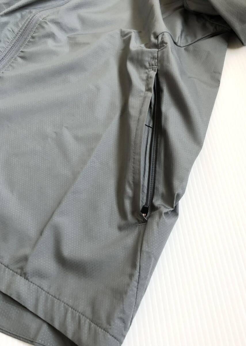 新品 送料込 NIKE RUNNING ESSENTIAL HOODIE JACKET Sサイズ 灰 新品 送料込 NIKE RUNNING ESSENTIAL HOODIE JACKET Sサイズ 灰