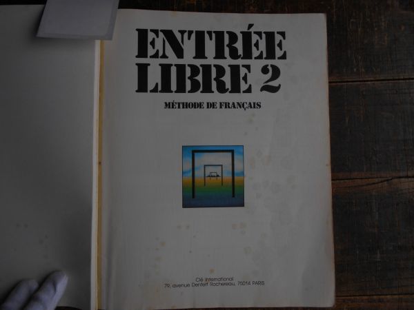 フランス語テキストno.28 ENTREE LIBRE 2 CLE　FRENCH francais 雑誌　教科書　本_画像2