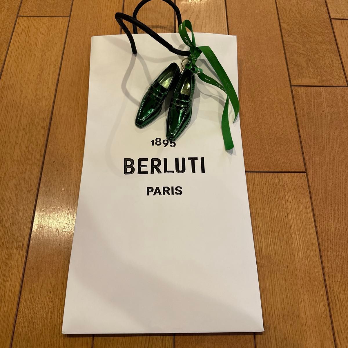 ベルルッティ BERLUTI ショッパー ショップ袋 紙袋 チャーム ベルルッティ BERLUTI ショッパー ショップ袋 紙袋 チャーム