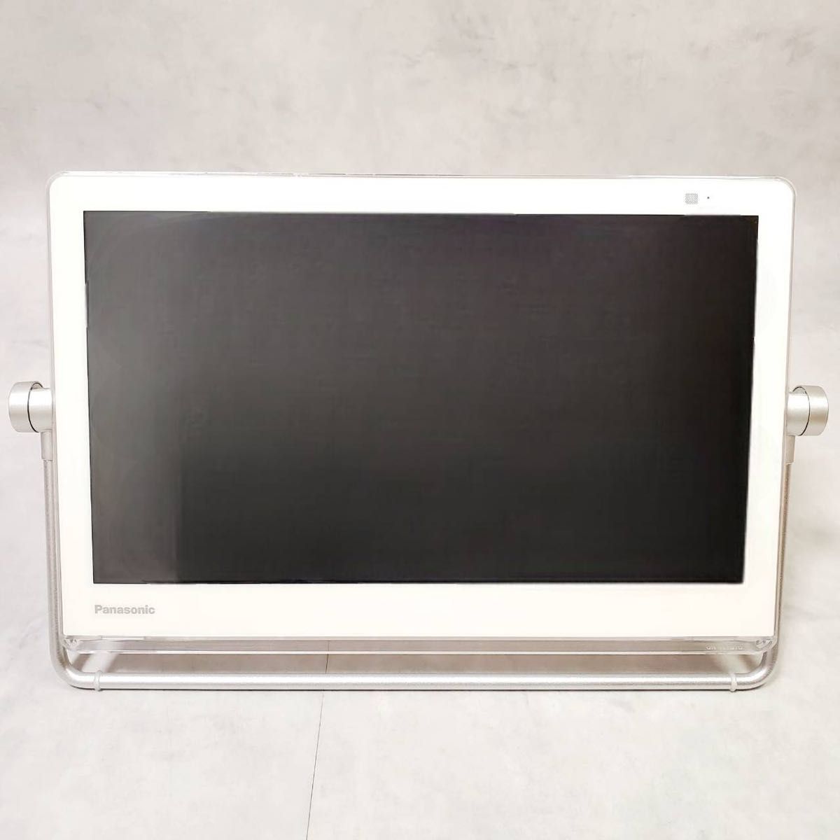 パナソニック プライベートビエラ UN-15TD7D ポータブルテレビ パナソニック プライベートビエラ UN-15TD7D ポータブルテレビ