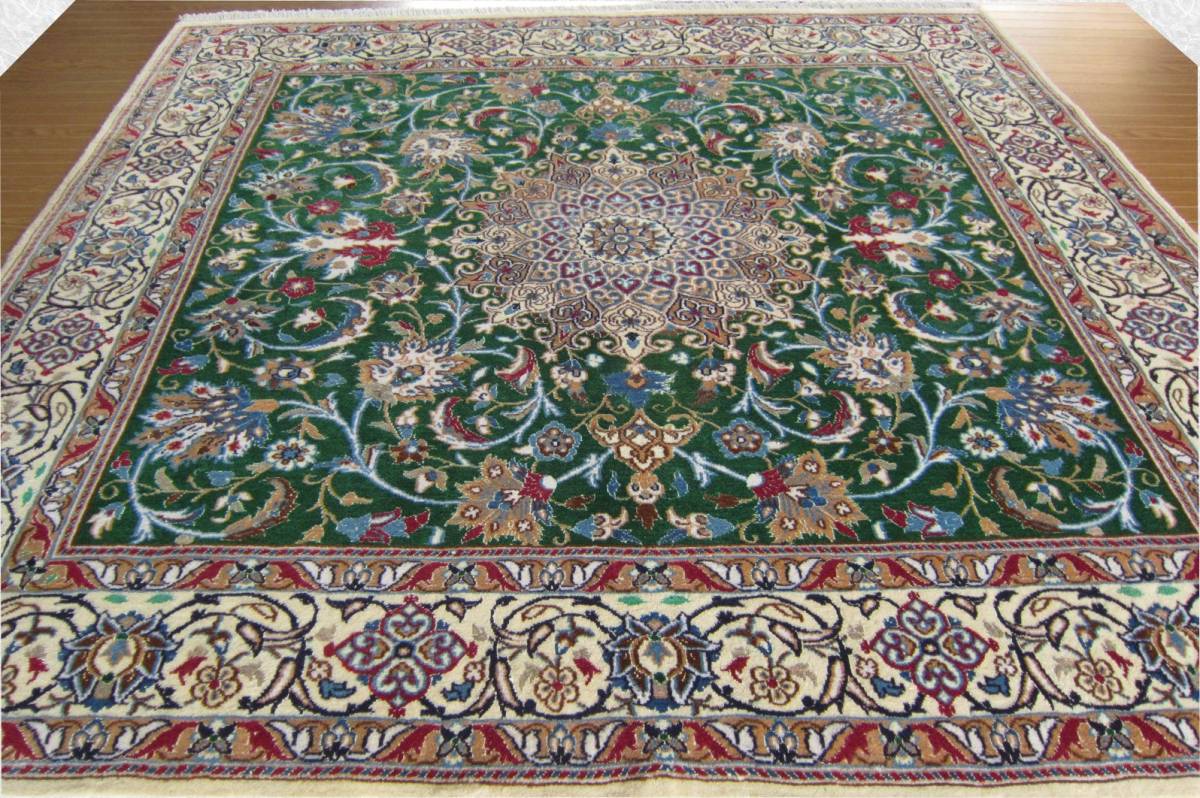 193×190】イラン直輸入☆タバス産ペルシャ絨毯・カーペット 193×190】イラン直輸入☆タバス産ペルシャ絨毯・カーペット