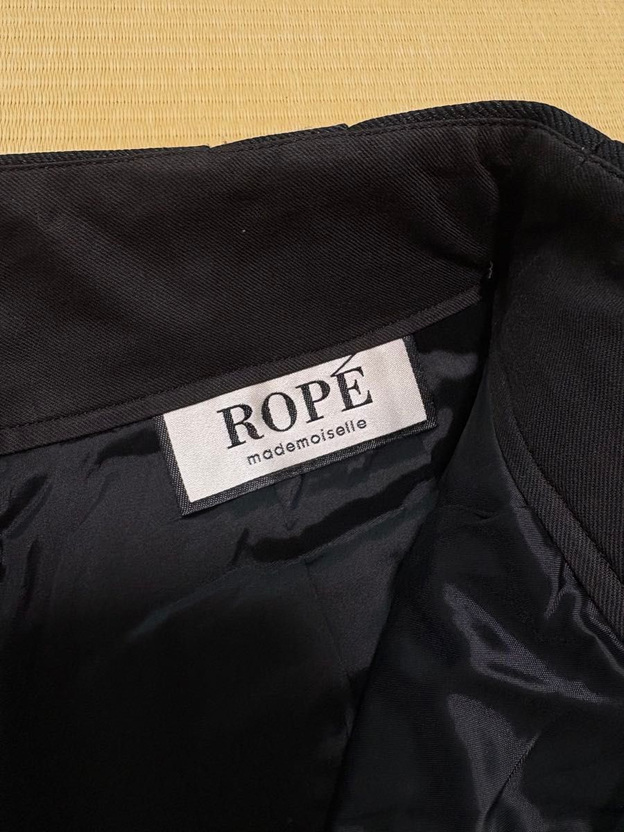 【ROPE mademoiselle 黒パンツ　綺麗目シルエット】 タックワイドパンツ S