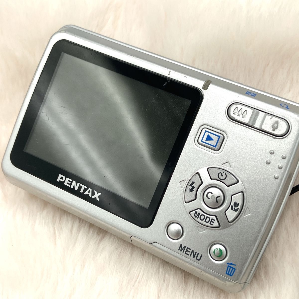 リコー PENTAX Optio E40 シルバー コンデジ デジカメ 電池式 リコー PENTAX Optio E40 シルバー コンデジ デジカメ 電池式