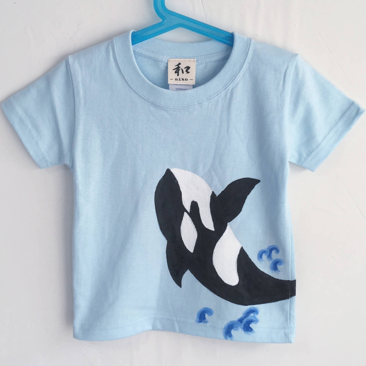 キッズ Tシャツ 140サイズ ブルー シャチTシャツ 手描きで描いたシャチのTシャツ 半袖 動物 子供服 ハンドメイド