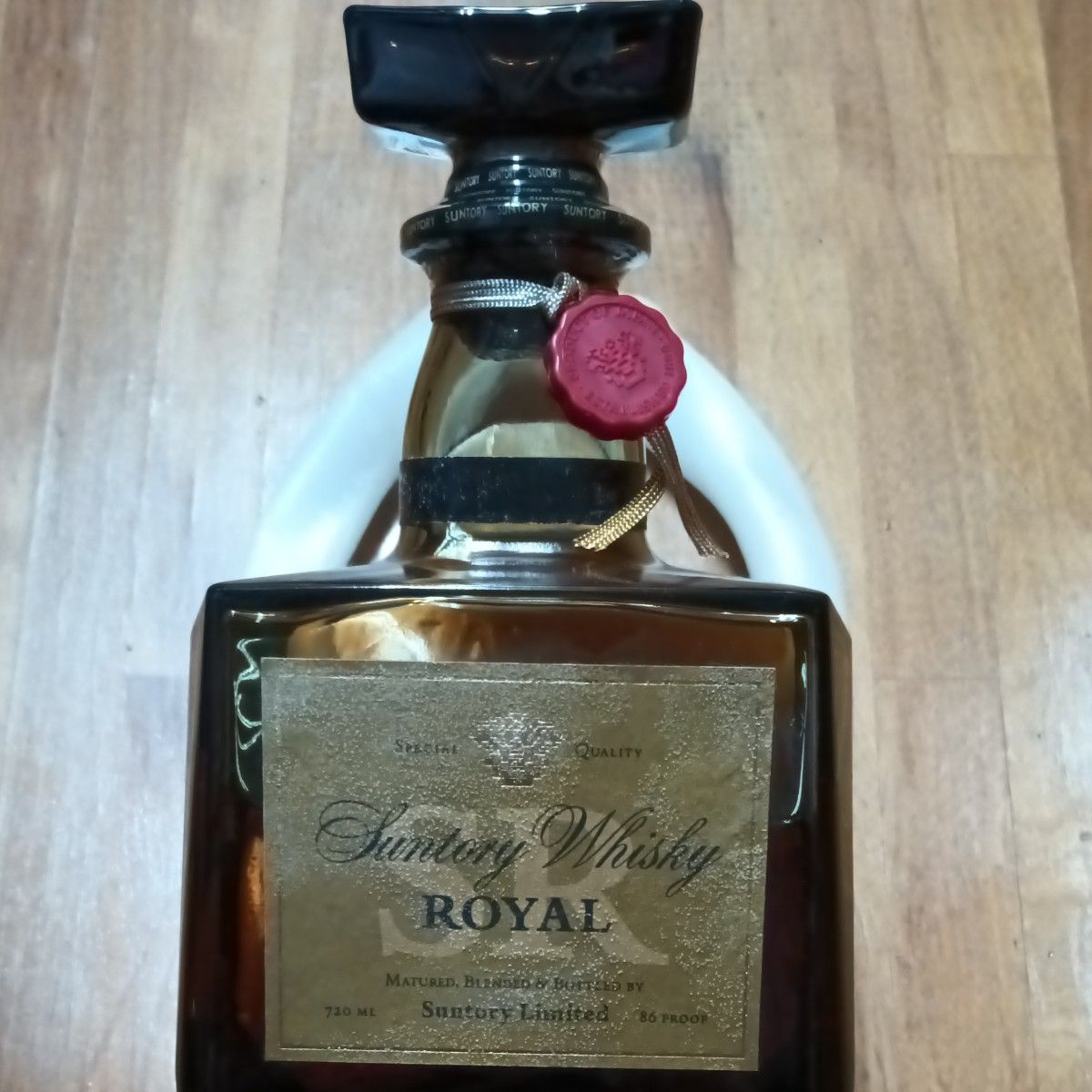 dai 様 専用】【古酒】サントリーローヤル SRラベル 43度 720ml dai 様 専用】【古酒】サントリーローヤル SRラベル 43度 720ml