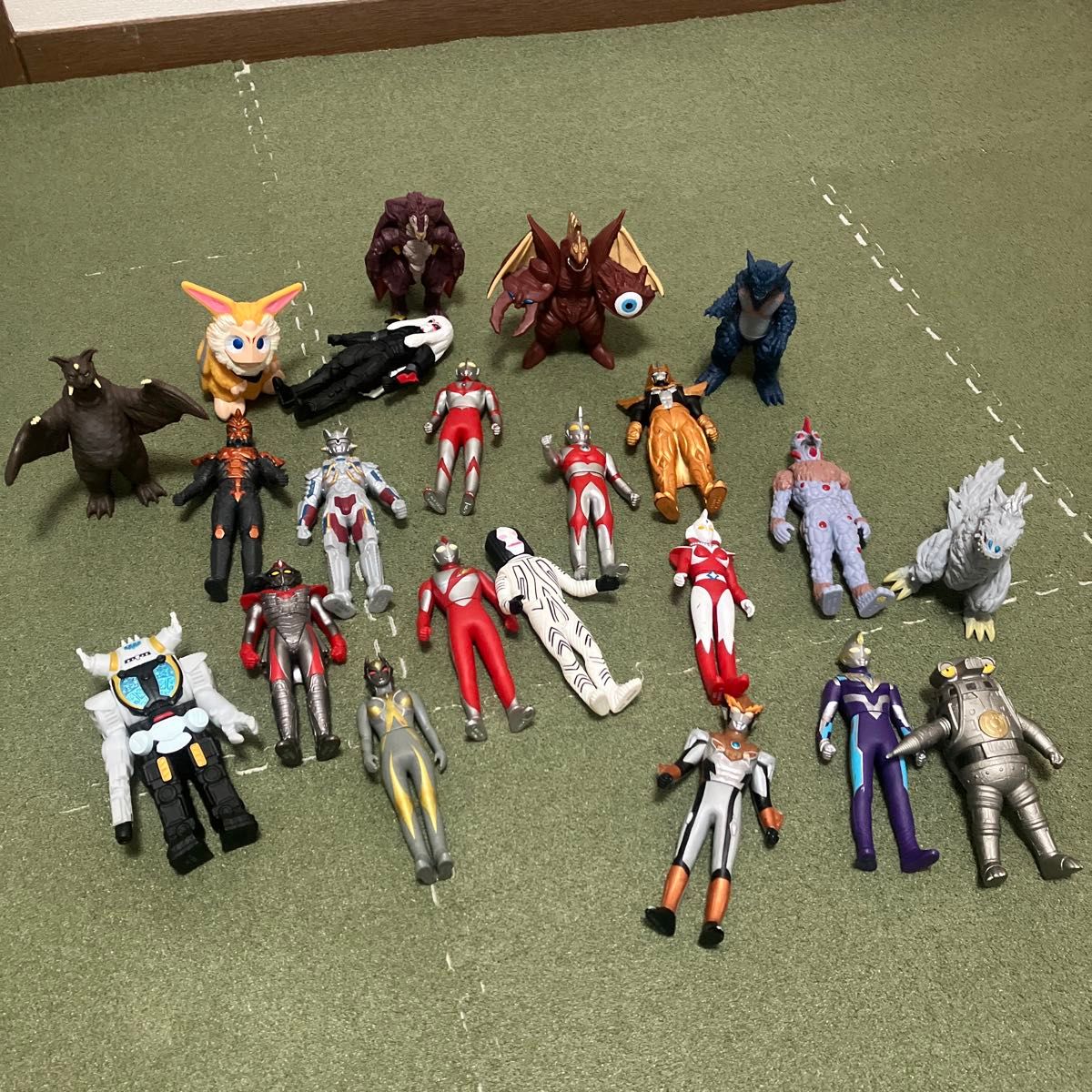 ウルトラソフビシリーズ 22体セット ウルトラマン 怪獣|Yahoo ウルトラソフビシリーズ 22体セット ウルトラマン 怪獣|Yahoo