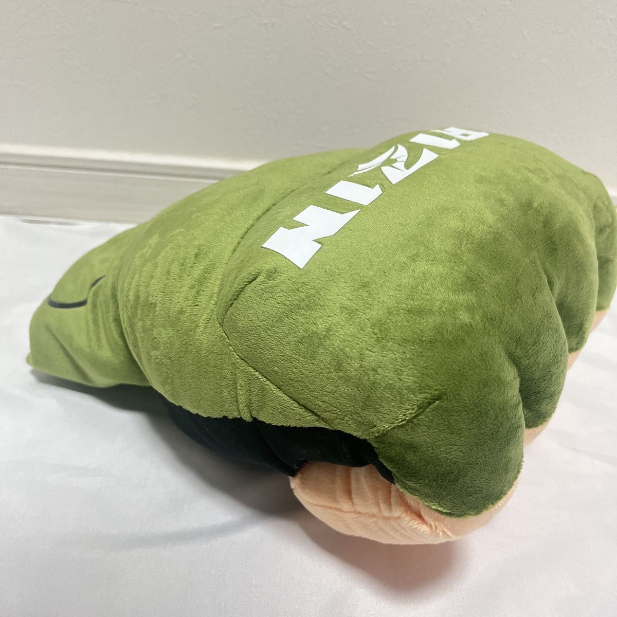 新品未使用 RIZIN BIGグローブ ぬいぐるみ 右手 クッション 新品未使用 RIZIN BIGグローブ ぬいぐるみ 右手 クッション