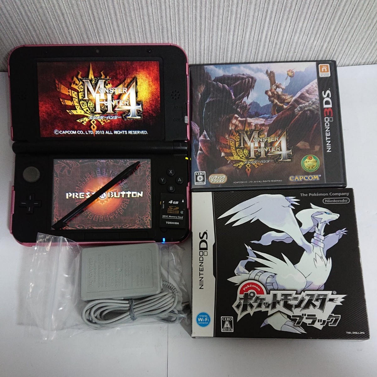 ニンテンドー3DSLL & モンハン4とポケモンブラック セット ニンテンドー3DSLL & モンハン4とポケモンブラック セット