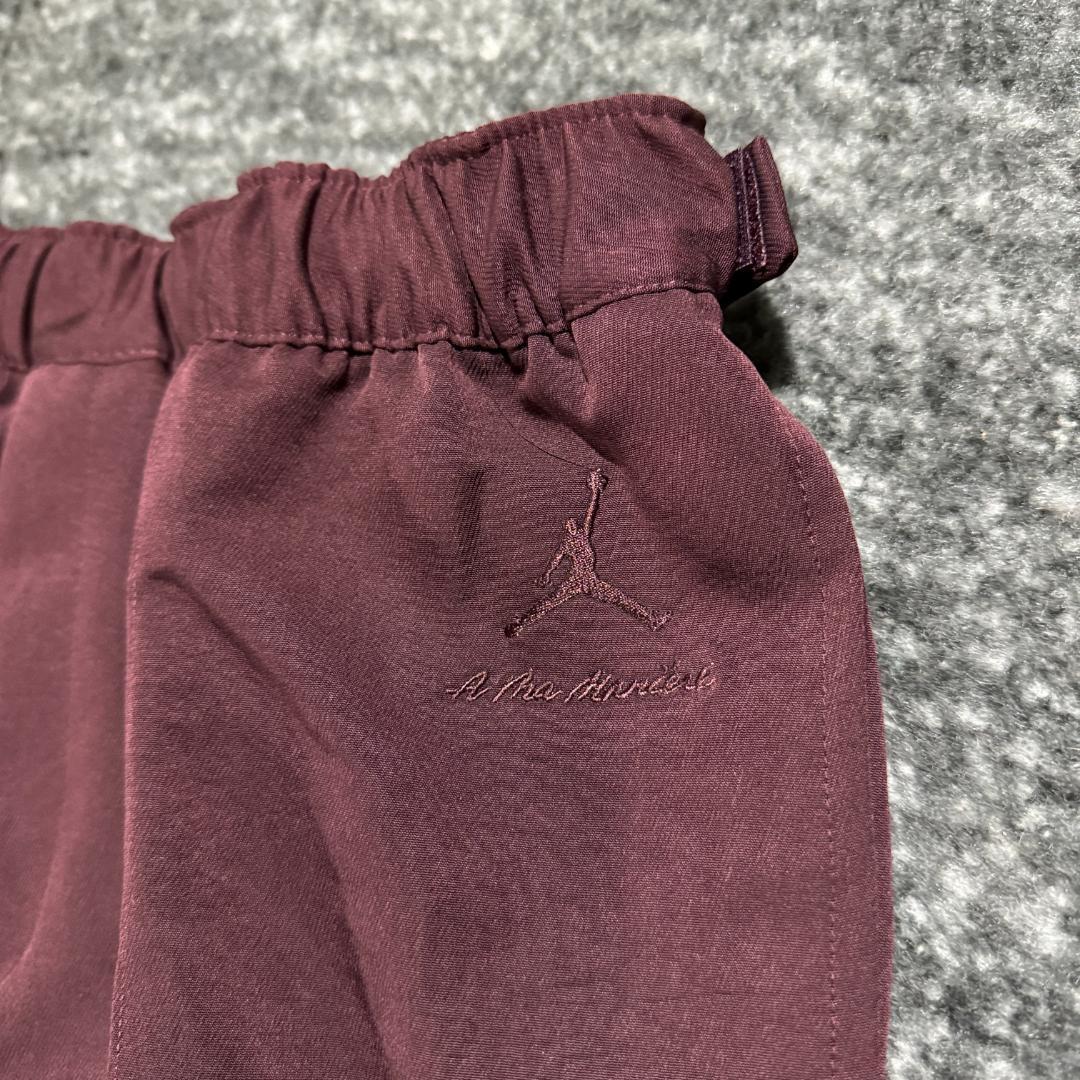 新品 ナイキ エア ジョーダン × ア マ マニエール パンツ Lsize 新品 ナイキ エア ジョーダン × ア マ マニエール パンツ Lsize