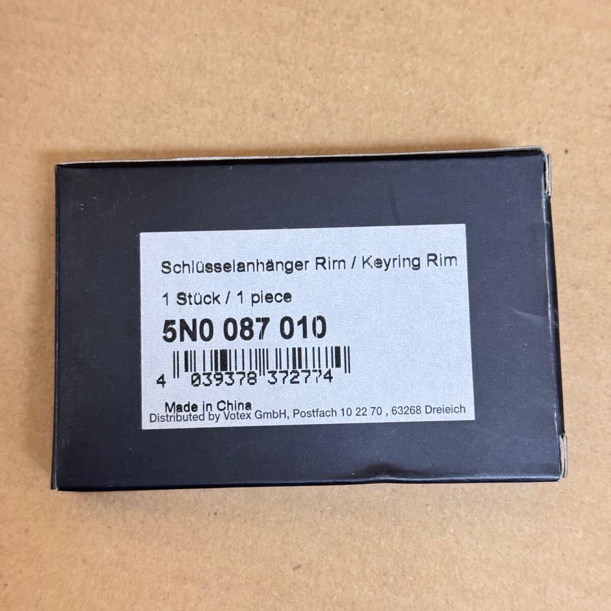 新品 未使用 Volkswagen フォルクスワーゲン キーリングトリム 5N0087010 PTHA0020-1A