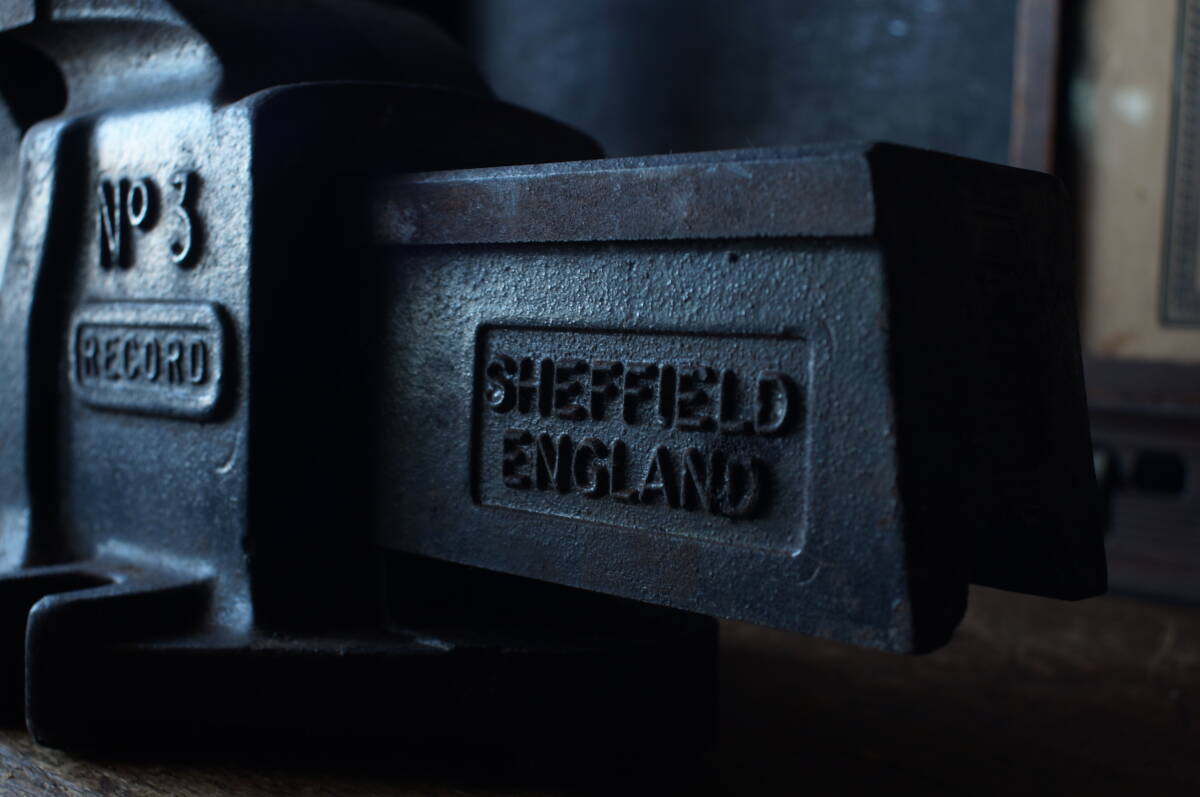 英国ビンテージ工具 作業用バイス 口幅100mm RECORD SHEFFIELD 英国ビンテージ工具 作業用バイス 口幅100mm RECORD SHEFFIELD