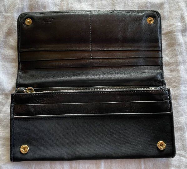 PRADA プラダ 二つ折り 財布 リボン 黒 - 二つ折り財布(小銭 PRADA プラダ 二つ折り 財布 リボン 黒 - 二つ折り財布(小銭