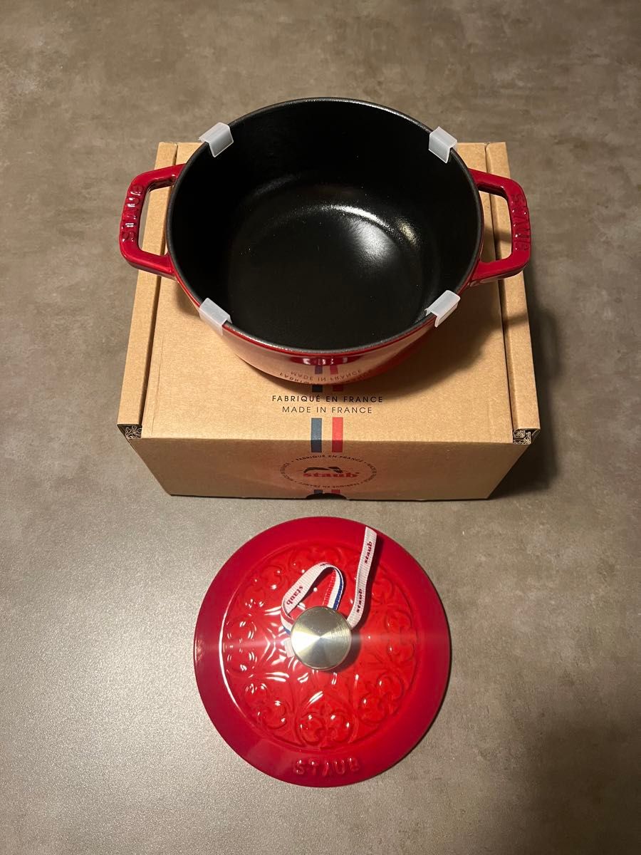 新品未使用ストウブ Wa-NABE フレンチオーブン リリー 16cm 新品未使用ストウブ Wa-NABE フレンチオーブン リリー 16cm