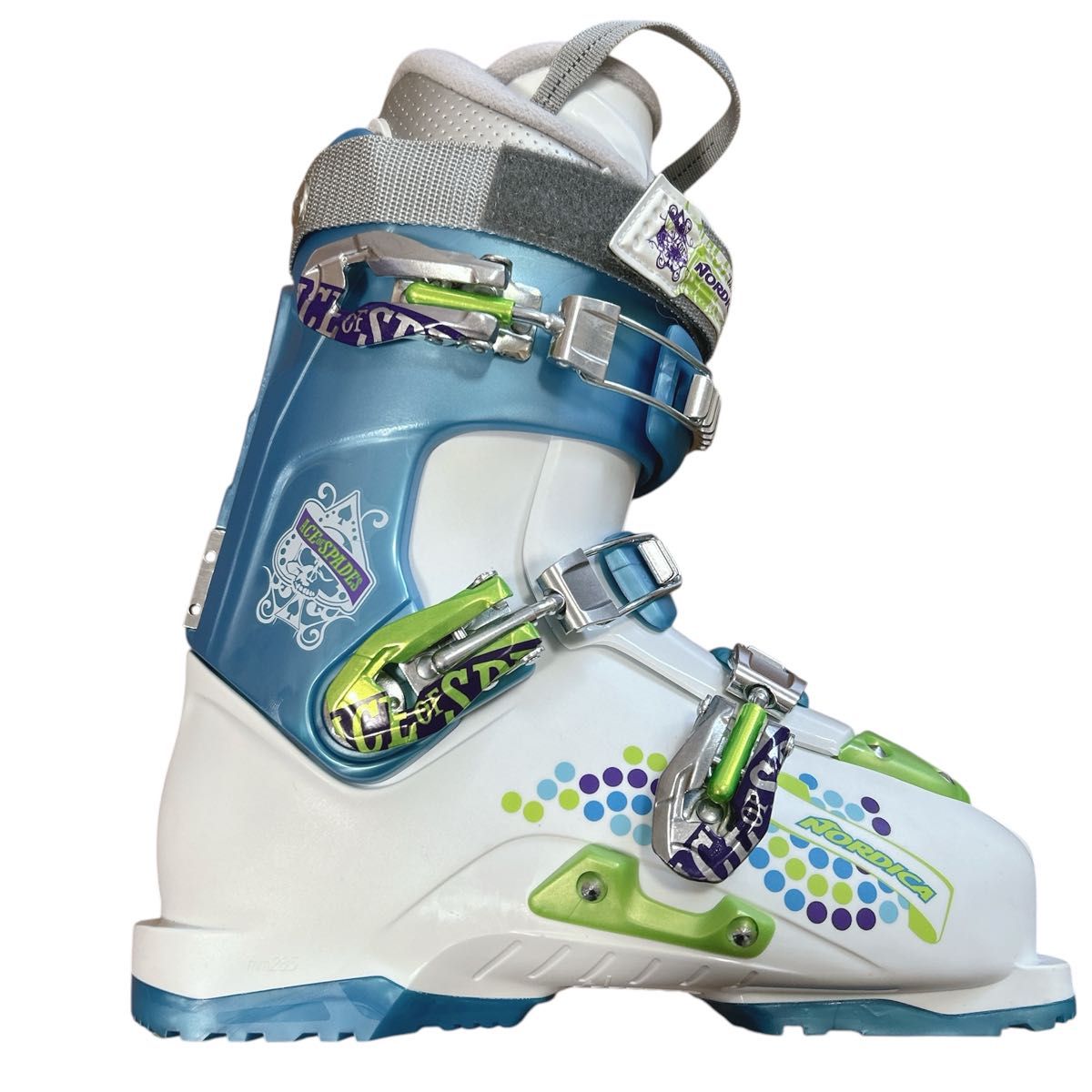 未使用品 NORDICA ACE OF SPADES スキーブーツ 24 5cm 女性用 未使用品 NORDICA ACE OF SPADES スキーブーツ 24 5cm 女性用