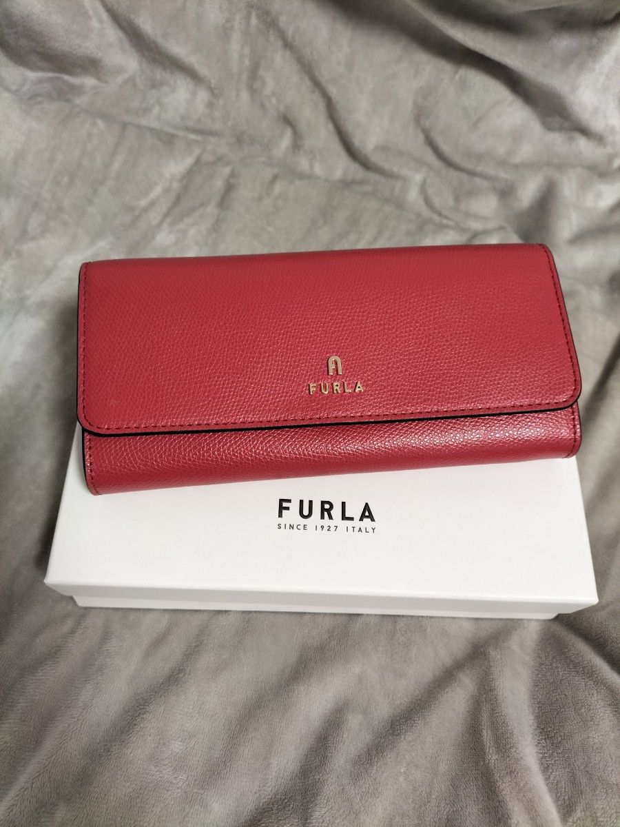 フルラ　FURLA　長財布　カメリア　バレリーナ　レッド　 財布　 レザー