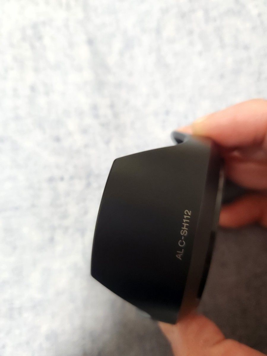 美品 SONY レンズ 単焦点 E 35mm F1 8 OSS SEL35F18 3年保証 美品 SONY レンズ 単焦点 E 35mm F1 8 OSS SEL35F18 3年保証