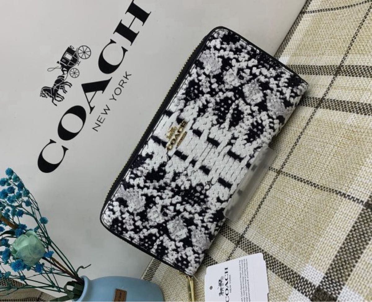 COACH コーチ 財布 長財布 エンボスドスネークレザー 蛇柄 COACH コーチ 財布 長財布 エンボスドスネークレザー 蛇柄