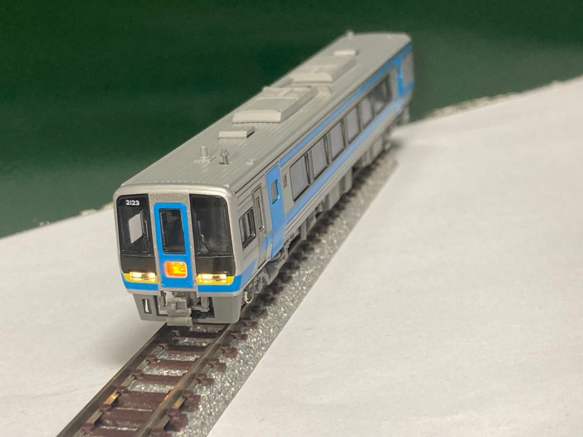KATO 10-1504 JR四国2000系 3両セットばらし 2123 先頭車 南風 KATO 10-1504 JR四国2000系 3両セットばらし 2123 先頭車 南風
