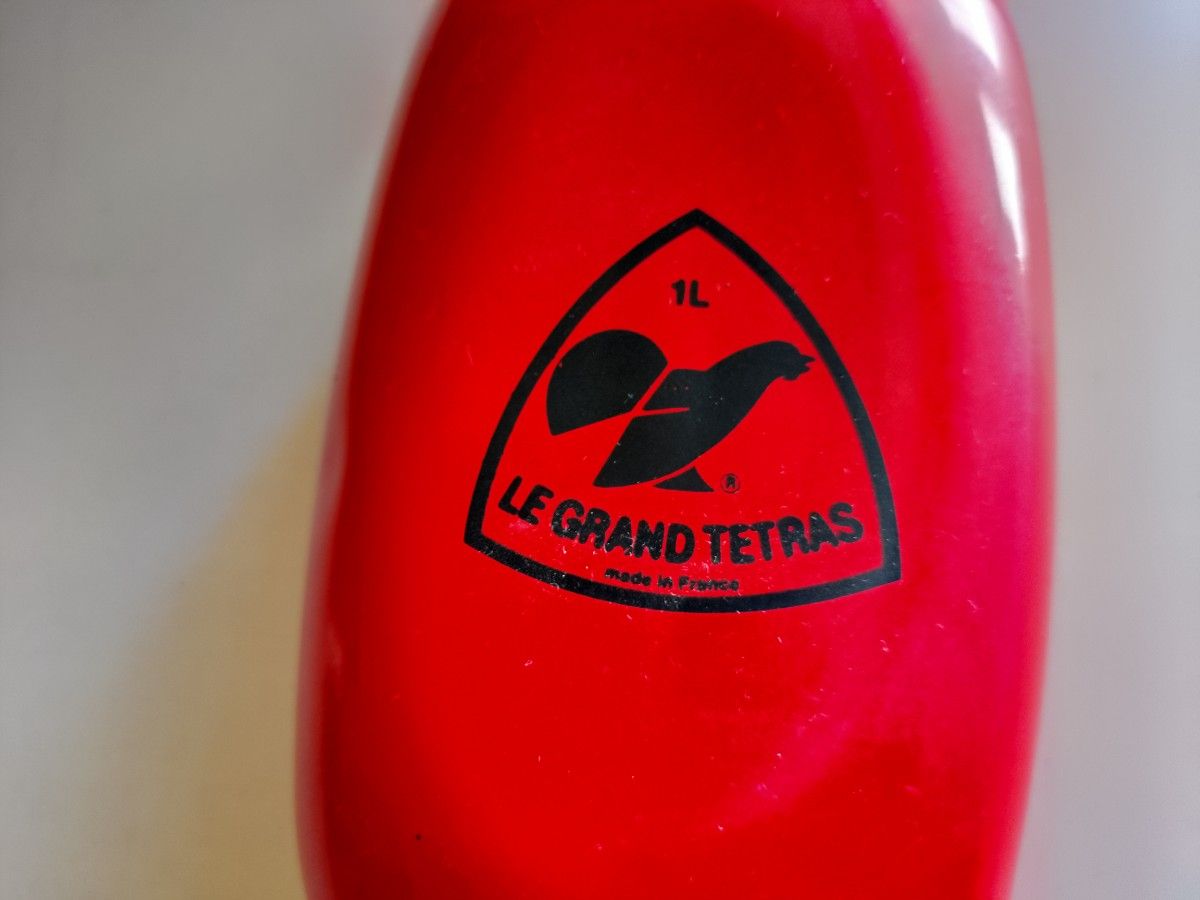LE GRAND TETRAS グランテトラ ウォーターボトル 1L 赤 レッド LE GRAND TETRAS グランテトラ ウォーターボトル 1L 赤 レッド