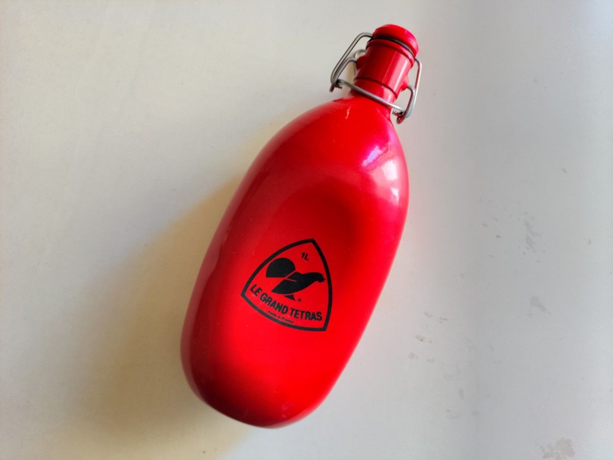 LE GRAND TETRAS グランテトラ ウォーターボトル 1L 赤 レッド LE GRAND TETRAS グランテトラ ウォーターボトル 1L 赤 レッド