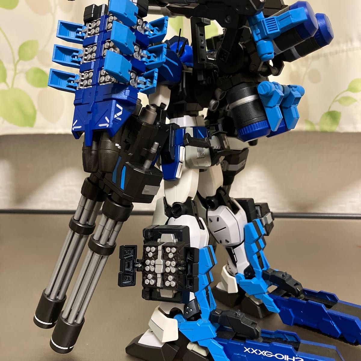 完成品 MG ガンダムヘビーアームズEW イーゲル装備の改修品 完成品 MG ガンダムヘビーアームズEW イーゲル装備の改修品