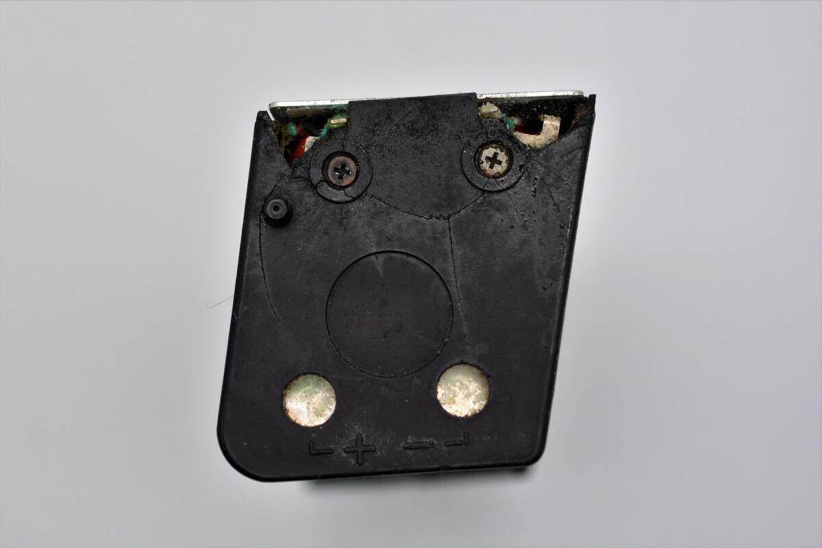 ▽△ ニコン F3 MD-4モータードライブ用 MN-2充電池をニッケル ▽△ ニコン F3 MD-4モータードライブ用 MN-2充電池をニッケル