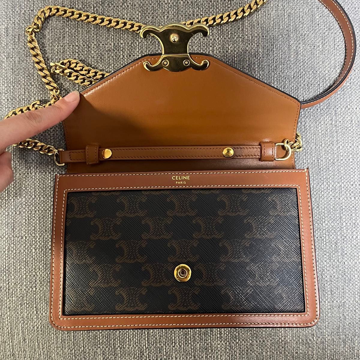 CELINE セリーヌ チェーンウォレット マーゴ トリオンフ CELINE セリーヌ チェーンウォレット マーゴ トリオンフ