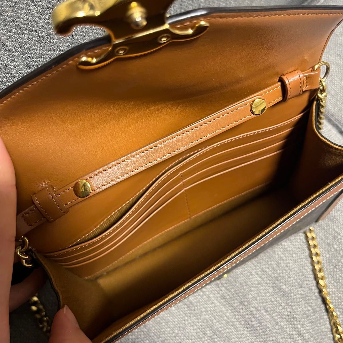 CELINE セリーヌ チェーンウォレット マーゴ トリオンフ CELINE セリーヌ チェーンウォレット マーゴ トリオンフ